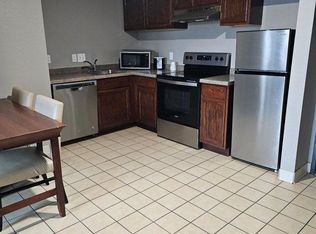 1 River Bend Pl #2, Chaska, MN 55318