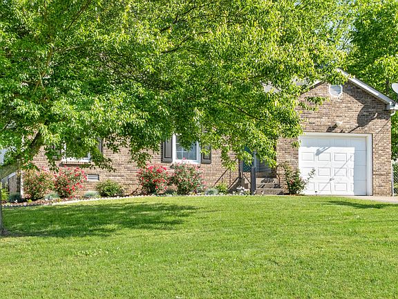 3rd image of 777 Leigh Ann Dr