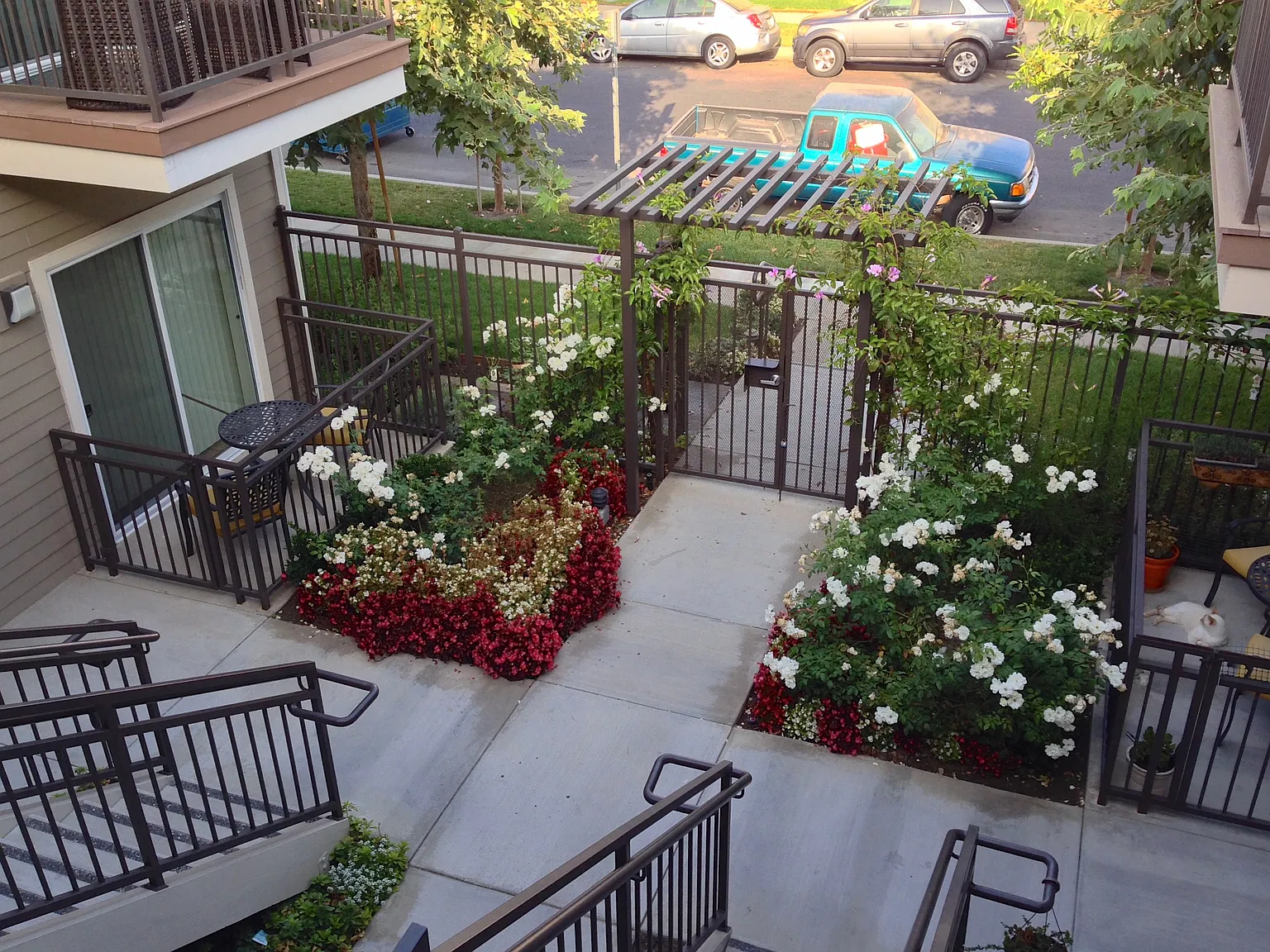 2 bed, $2,700 — Photo 4