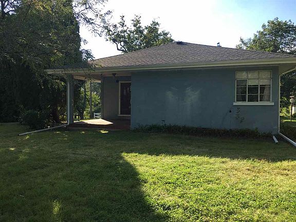 2nd image of 1105 W Shenandoah Dr