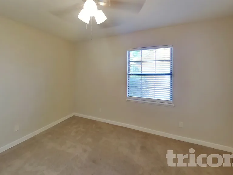 510 Carl C Senter St — Photo 12