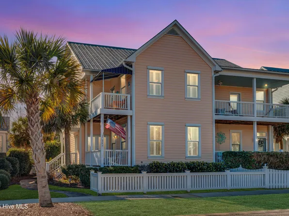 205 Silver Sloop Way, Carolina Beach, NC 28428