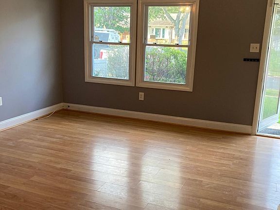 2nd image of 1319 Farrara Dr
