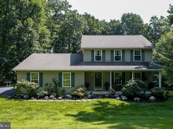 144 Brandywine Dr, Coatesville, PA 19320