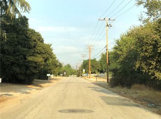 855 W County Line Rd, Calimesa, CA 92320