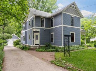 725 S Summit St, Iowa City, IA 52240
