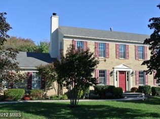 14 Red Wing Ct, Sterling, VA 20164