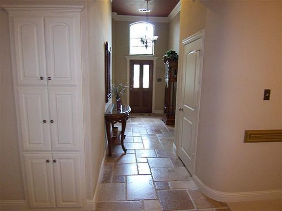 2nd image of 2522 Woodpark Dr