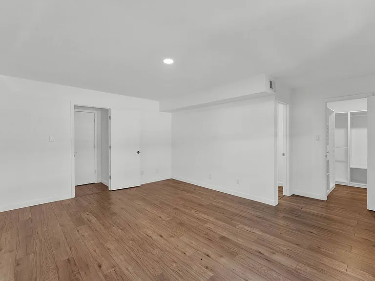 3033 SW Lydia Ave #107 — Photo 14