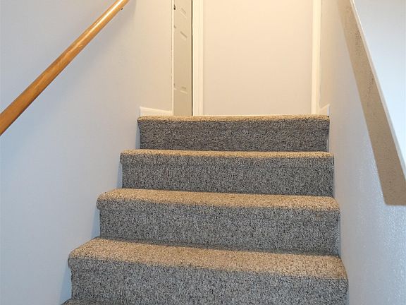 4th image of 7343 Wallingford Way