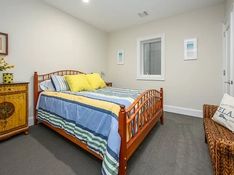 147 Warfield Way — Photo 20