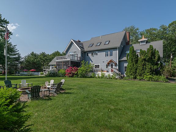 4th image of 12 Bayview Drive