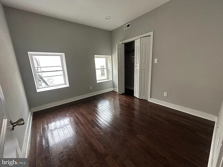 723 Sansom St #4B — Photo 4
