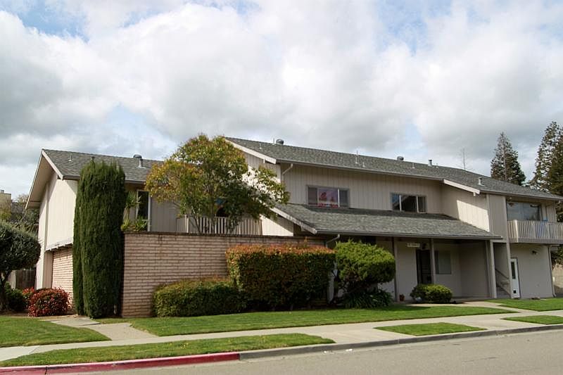 1st image of 5307 Sonoma Dr #1
