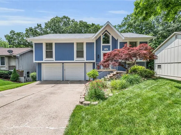 7904 N Michigan Ave, Gladstone, MO 64118