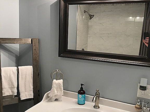 Hall bath 
