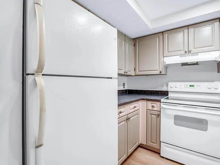 5200 NW 31st Ave #96 — Photo 7