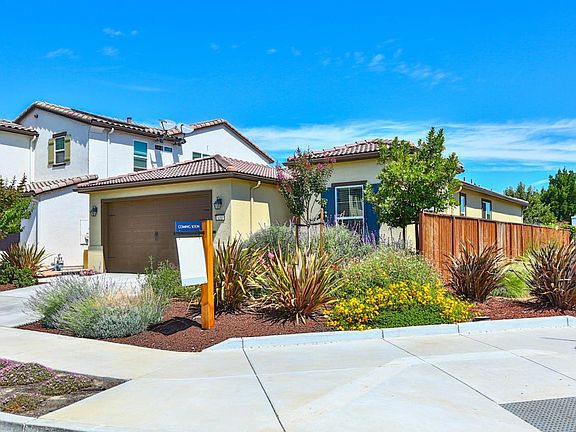 3rd image of 650 Valencia Way