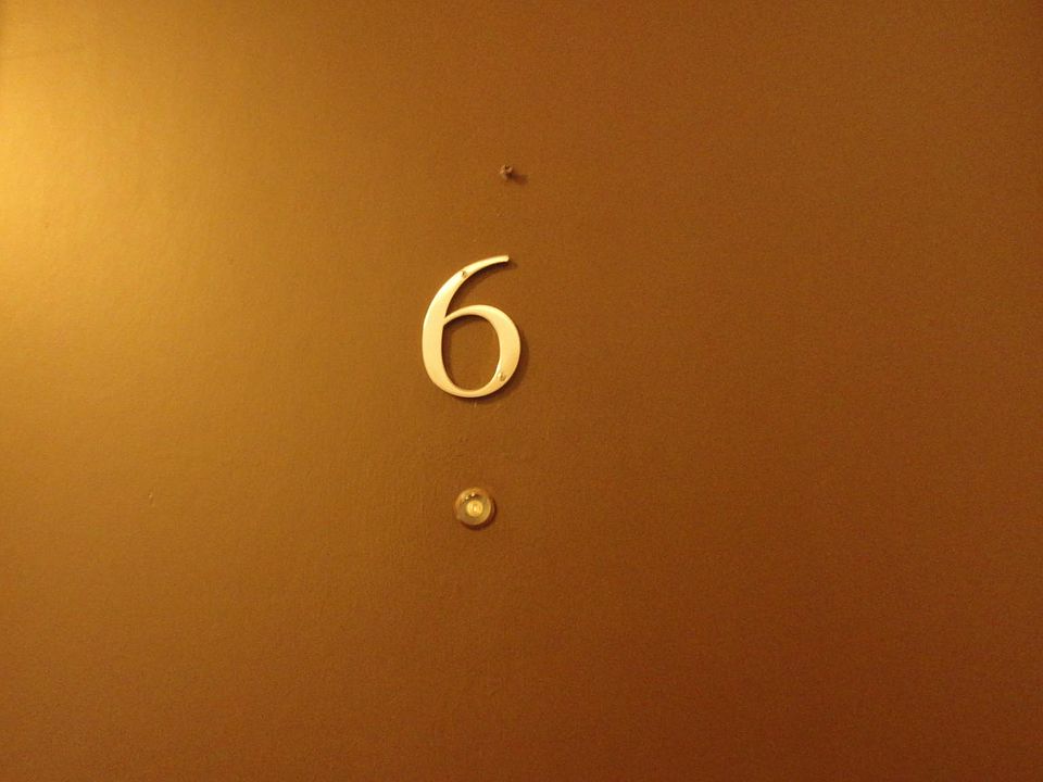 2nd image of 625 W 65th St APT 6