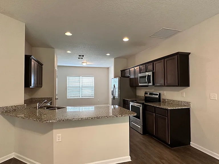 3460 Belfort Rd — Photo 6