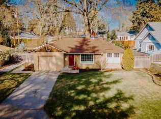 12015 SW Edgewood St, Portland, OR 97225