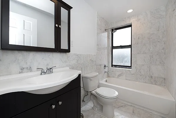 Rented by Bold New York | media 7