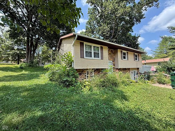2nd image of 4083 N Brookwood Dr