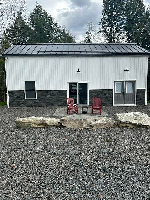 1st image of 1068 Lakins Road