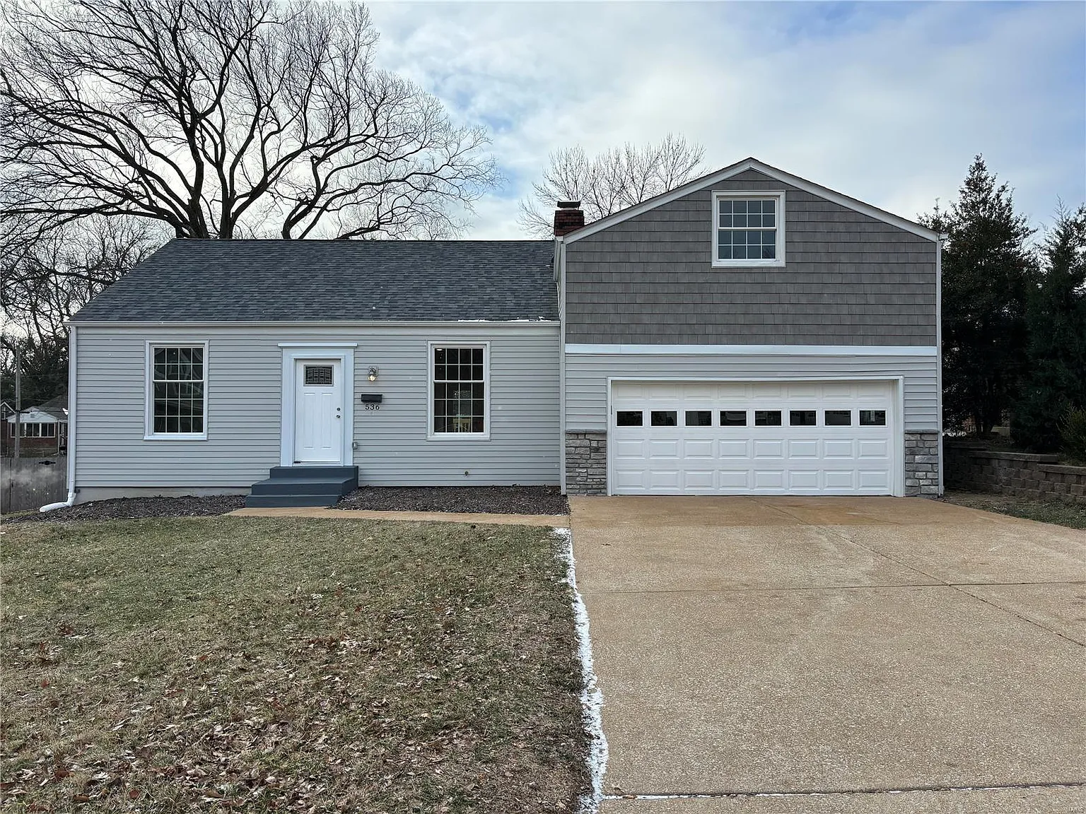 536 Edgar Ct photo 1