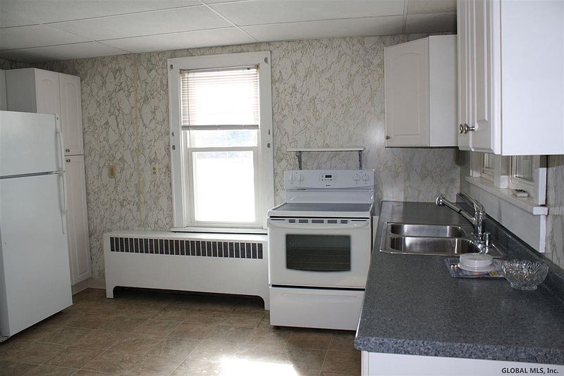 3rd image of 1727 US RT 9