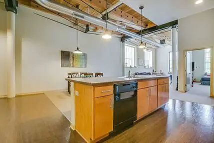 2nd image of 222 Madison St #9989