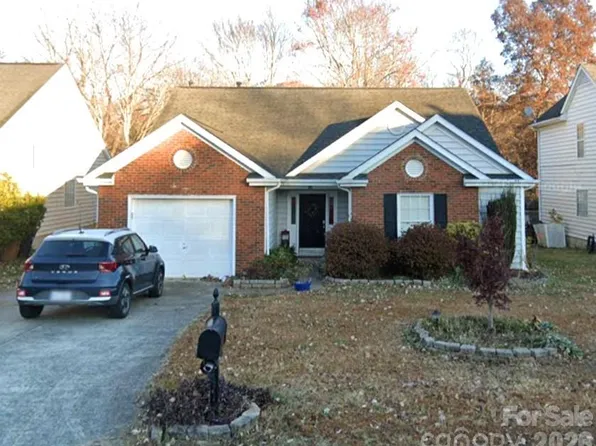 526 Carlisle Dr, Indian Trail, NC 28079
