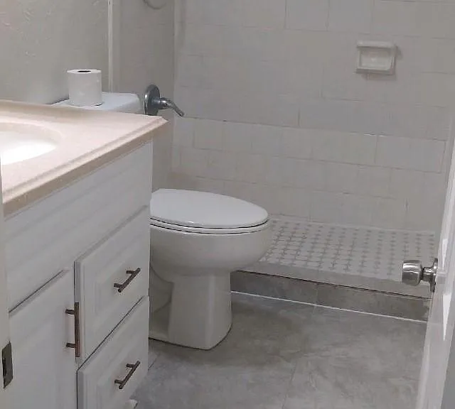 200 S Beaton St #101 — Photo 7