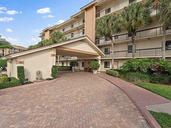 3rd image of 1101 Seafarer Cir APT 306