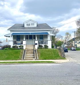 33 Beechwood Rd, Brookhaven, PA, 19015