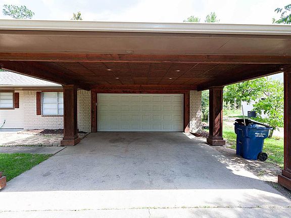 4th image of 110 El Pinto Dr