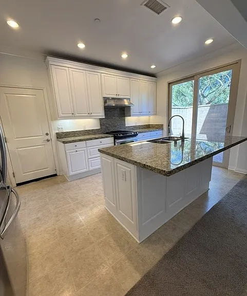 224 Overbrook — Photo 3