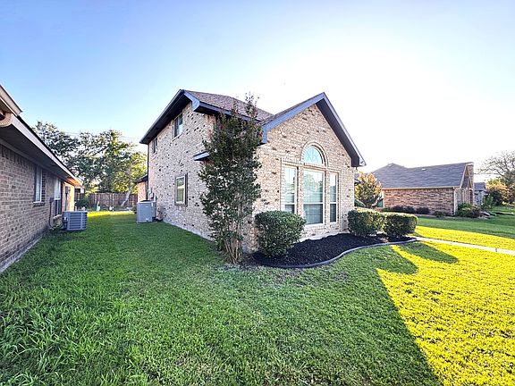 2nd image of 6713 Fairfield Dr