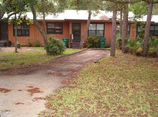 32 5th St #A, Shalimar, FL 32579