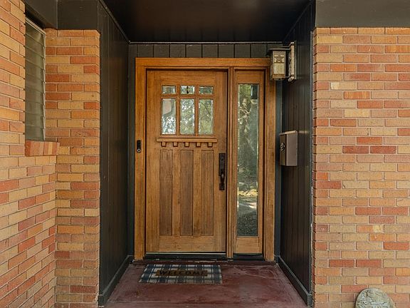 2nd image of 2195 Shady Ln