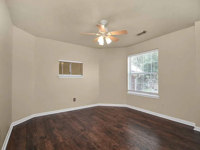 4123 Valedon Ln — Photo 18