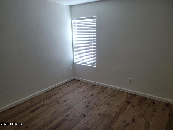 5th image of 6038 S Alameda Rd