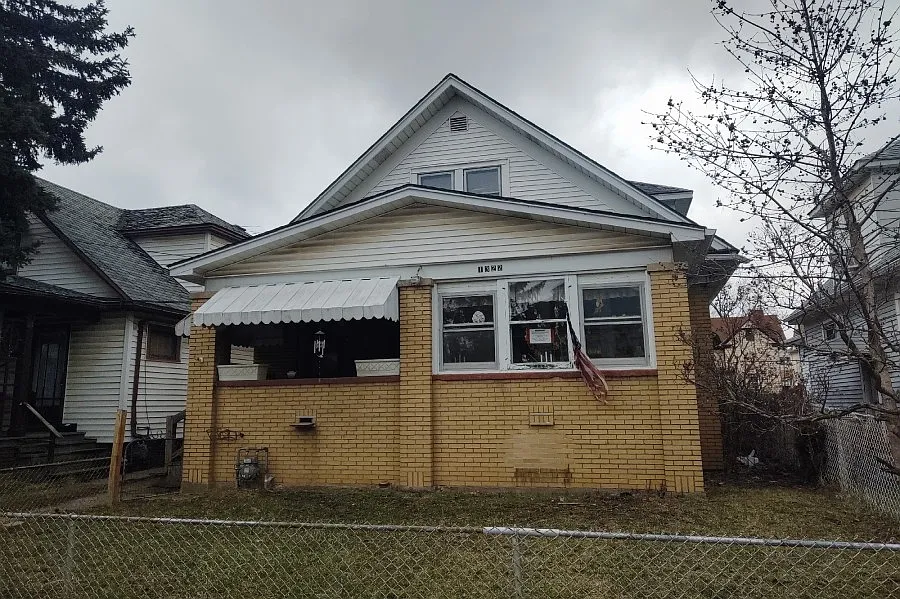1322 La Salle Ave photo 1