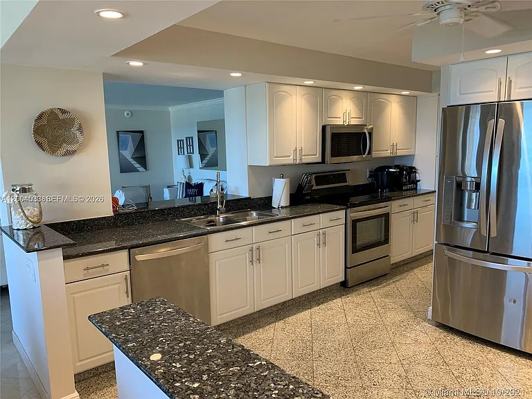 4900 N Ocean Blvd #1010 — Photo 10