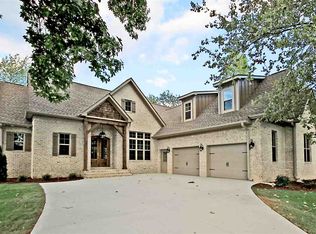 203 Eagles Nest Ct, Taylors, SC 29687