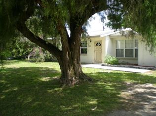 103 E Jersey Rd, Lehigh Acres, FL 33936