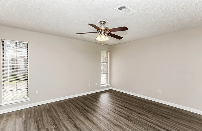 103 Hunts Ln — Photo 6