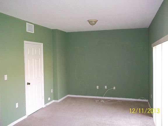 2nd image of 948 SW 6th Ave