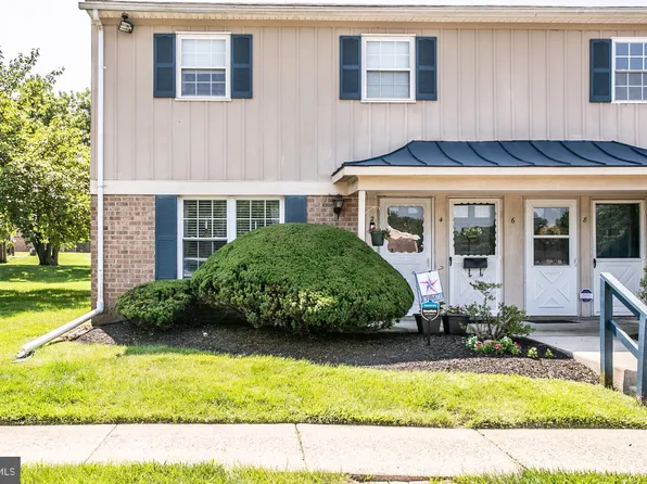 2 Wexford Dr, North Wales, PA 19454
