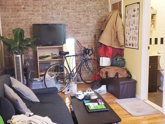 5th image of 2301 Astoria Blvd Ste 1